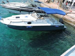 Φυσικό τοπίο κοντά σε αυτό το πλωτό κατάλυμα