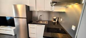 Foto dalla galleria di Apt with balcony near downtown Fréjus a Fréjus