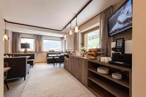 Μια τηλεόραση ή/και κέντρο ψυχαγωγίας στο Kristall Apartments