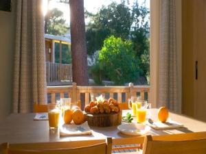 Jídlo v prázdninového areálu nebo okolí