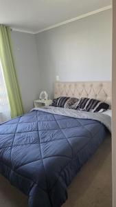 Ένα ή περισσότερα κρεβάτια σε δωμάτιο στο Modern apartment with a wide view