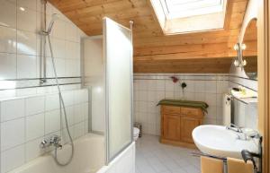 Ένα μπάνιο στο Fackler Apartments am Tegernsee +31 φωτογραφίες