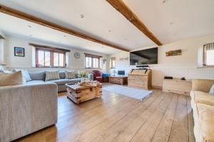 Et tv og/eller underholdning på The Dairy Barn 3 bedrooms