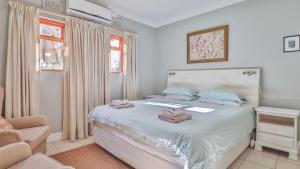 Postel nebo postele na pokoji v ubytování The Vic 1906 Self Catering Units