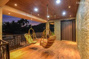 Μπαλκόνι ή βεράντα στο EKOSTAY Gold - Titanium Villa +25 φωτογραφίες