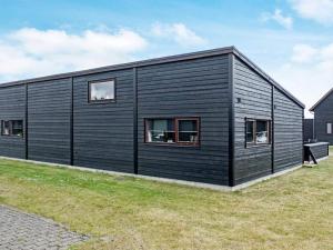 Budova, kde se prázdninový dům nachází