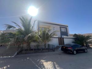 Fotografie z fotogalerie ubytování Palm and wave v destinaci Ţīwī