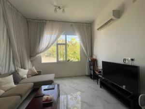 Fotografie z fotogalerie ubytování Palm and wave v destinaci Ţīwī