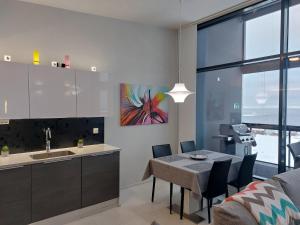 Η κουζίνα ή μικρή κουζίνα στο Timantti B23