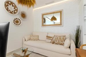 TV a/nebo společenská místnost v ubytování NATuRaL BEACH HOME