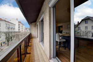 Μπαλκόνι ή βεράντα στο Plenitude