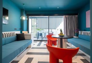 Posezení v ubytování The Pal Living in a Concept