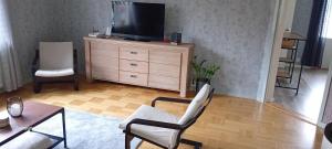 Μια τηλεόραση ή/και κέντρο ψυχαγωγίας στο Bed & Breakfast de Jager