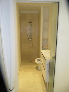 Ένα μπάνιο στο Luxueux appartement près du port +5 φωτογραφίες