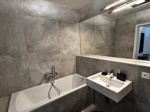 Ένα μπάνιο στο Moderný apartmán 156 m2 v blízkosti Bratislavského hradu