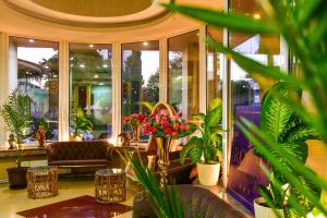 Zahrada ubytování Royal by Euxin