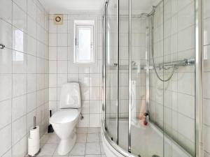 Koupelna v ubytování Ledaal Place 1 by Stavanger BnB + 62 fotografií