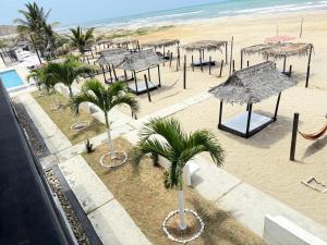 Γενική θέα στη θάλασσα ή θέα στη θάλασσα από  αυτό το ξενοδοχείο