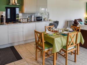 Köök või kööginurk majutusasutuses Stable Cottage - Uk45134