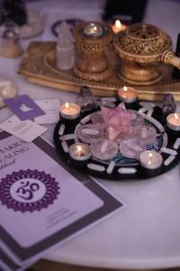 Jídlo v apartmánu nebo okolí + 133 fotografií