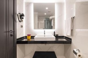 Ένα μπάνιο στο 216 Star