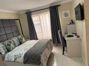 Ένα ή περισσότερα κρεβάτια σε δωμάτιο στο Casa Samprau +3 φωτογραφίες