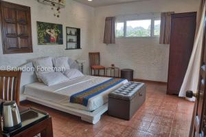 Postel nebo postele na pokoji v ubytování Mooni Sunshine Villa + 70 fotografií