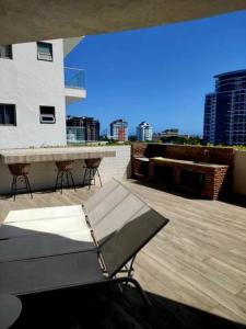 Μπαλκόνι ή βεράντα στο Miraculus Penthouse With Private Jacuzzi