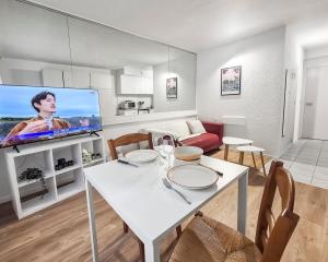 Kuchyň nebo kuchyňský kout v ubytování Studio affaires et détente proche Nantes