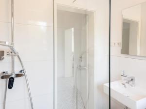 Koupelna v ubytování Exklusive Wohnung mit Ahrblick 3 + 13 fotografií