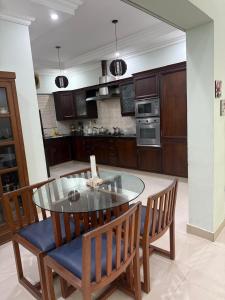 Kuchyň nebo kuchyňský kout v ubytování Executive Lodges