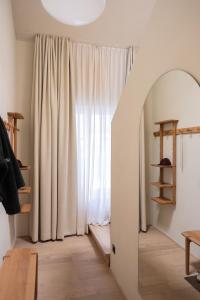 Giường trong phòng chung tại normalkonsum - adults only +13 ảnh