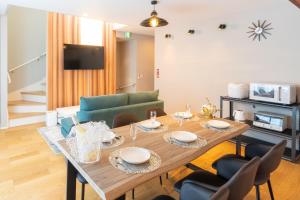 TV a/nebo společenská místnost v ubytování Grandioso Okinawa Villa Kin 2 - Vacation STAY 08755v