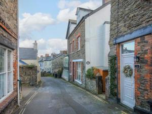 an empty street in a town with buildings at Wanderer's Rest in Lynton