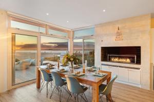 Χώρος καθιστικού στο MBIZI lagoon house by Host Agents