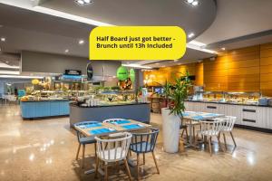 Φαγητό σε αυτό το ξενοδοχείο ή κάπου εκεί κοντά