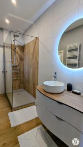 Koupelna v ubytování Château de Coraboeuf - Gîte de la Marquise + 33 fotografií