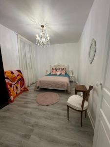 Postel nebo postele na pokoji v ubytování Fontainebleau, un séjour au cœur de l'histoire + 19 fotografií