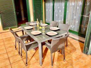 Φωτογραφία από το άλμπουμ του Delightful holiday villa with pool and hot tub σε Corralejo