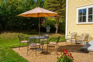 Κήπος έξω από το Pepperrell Place - Home for 6