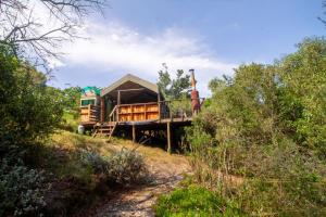 Φυσικό τοπίο κοντά σε οργανωμένο κάμπινγκ