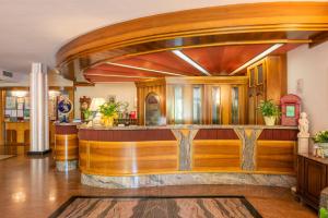 Gallery image of Park Hotel Oasi in Garda