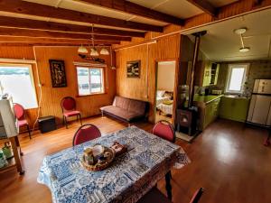 Svetainės erdvė apgyvendinimo įstaigoje Casadelaisla-Rilan
