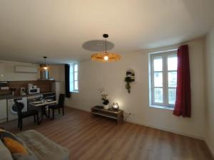 Kuchyň nebo kuchyňský kout v ubytování Appart T3, Proche Gare, Wifi, Parking + 1 fotografie