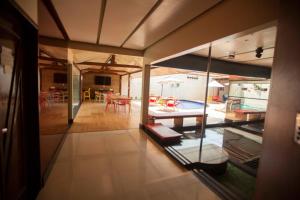 Photo de la galerie de l'établissement Casa Imperial para 8 pessoas luxo, à Ananindeua