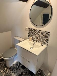 Ένα μπάνιο στο COZY Votre cocon douillet à Epernon +2 φωτογραφίες