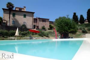 Bazén v ubytování Borghetto Flat con piscina nebo v jeho okolí