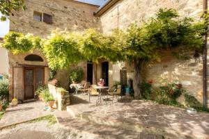 Zahrada ubytování Borghetto Flat con piscina