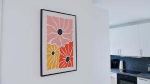 Kuchyň nebo kuchyňský kout v ubytování YUVA HOMES -2 Zimmer-S-Bahn MUC-grosser Balkon-Parkplatz