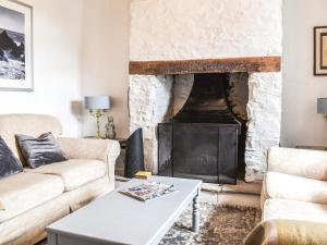 Khu vực ghế ngồi tại Squirrels Nest +30 ảnh